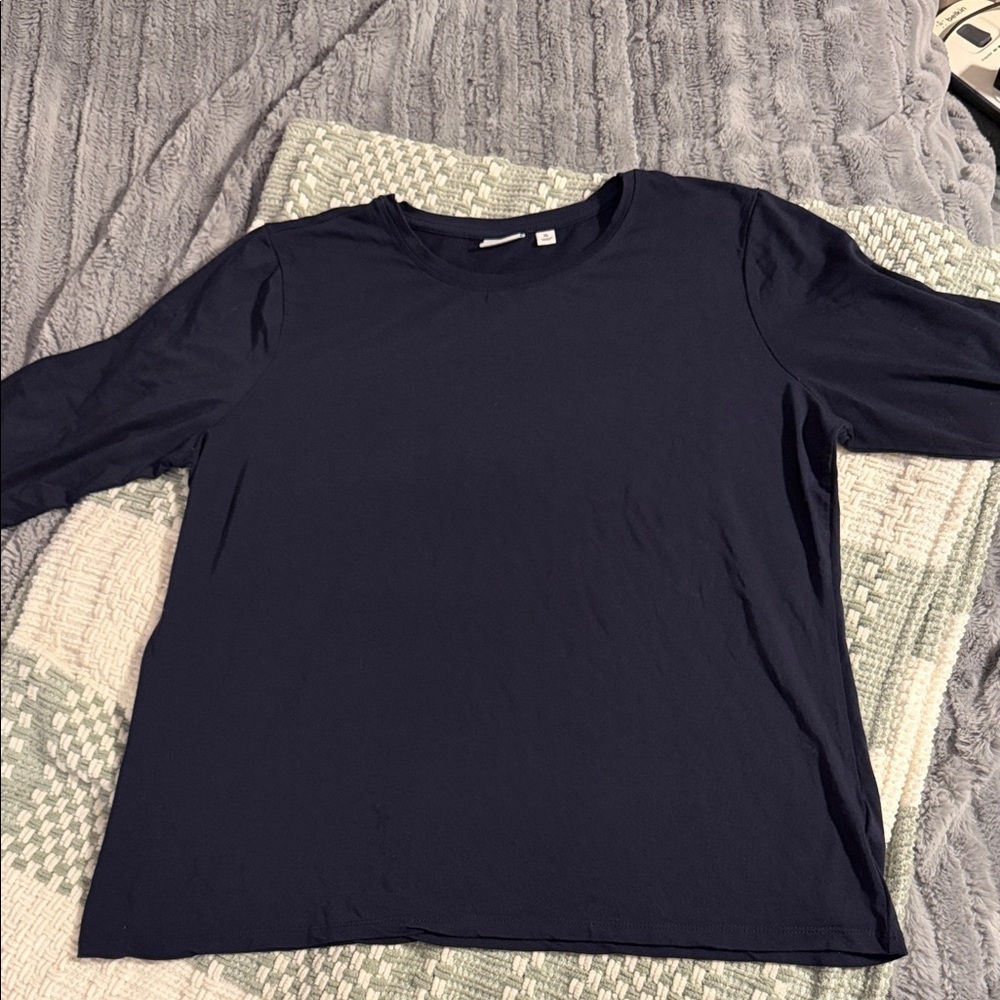 Women’s Black Babaton long sleeve 🖤